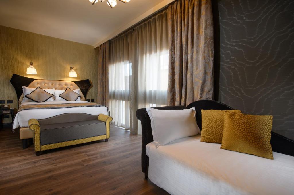 Palazzo Veneziano - Venice Collection - 17