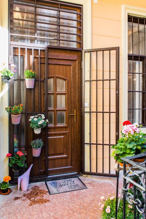 Vonkajšia záhrada v ubytovaní Dominika Apartment