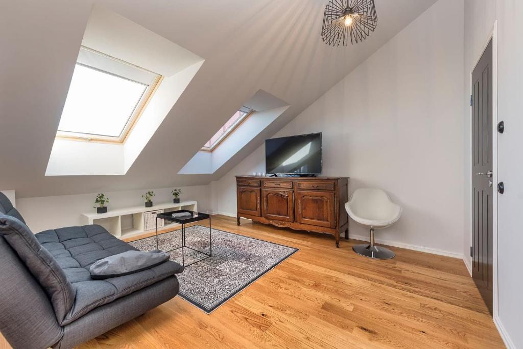 Lighthouse Apartments - Studio Apartment 2