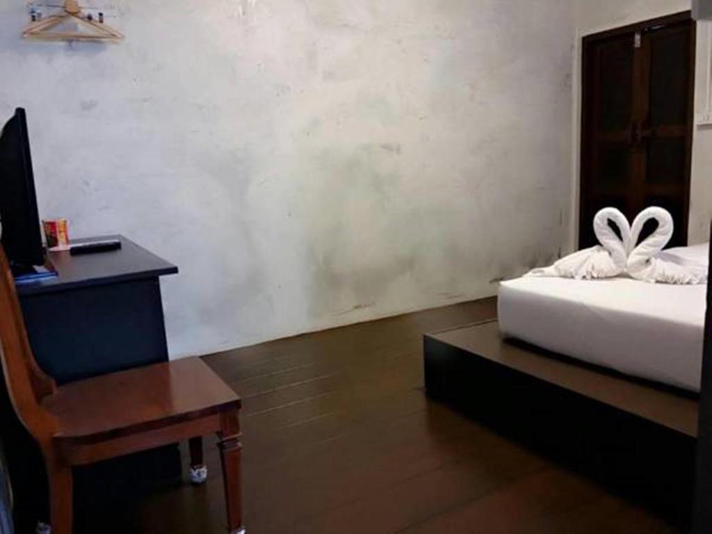 BaanChompooAmphawa - Chambre Double De Luxe Avec Balcon