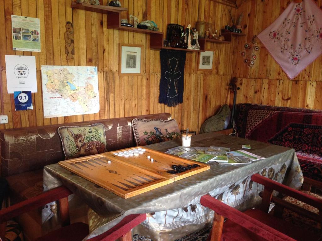 Posezení v ubytování IRIS B&B in DEBED CANYON