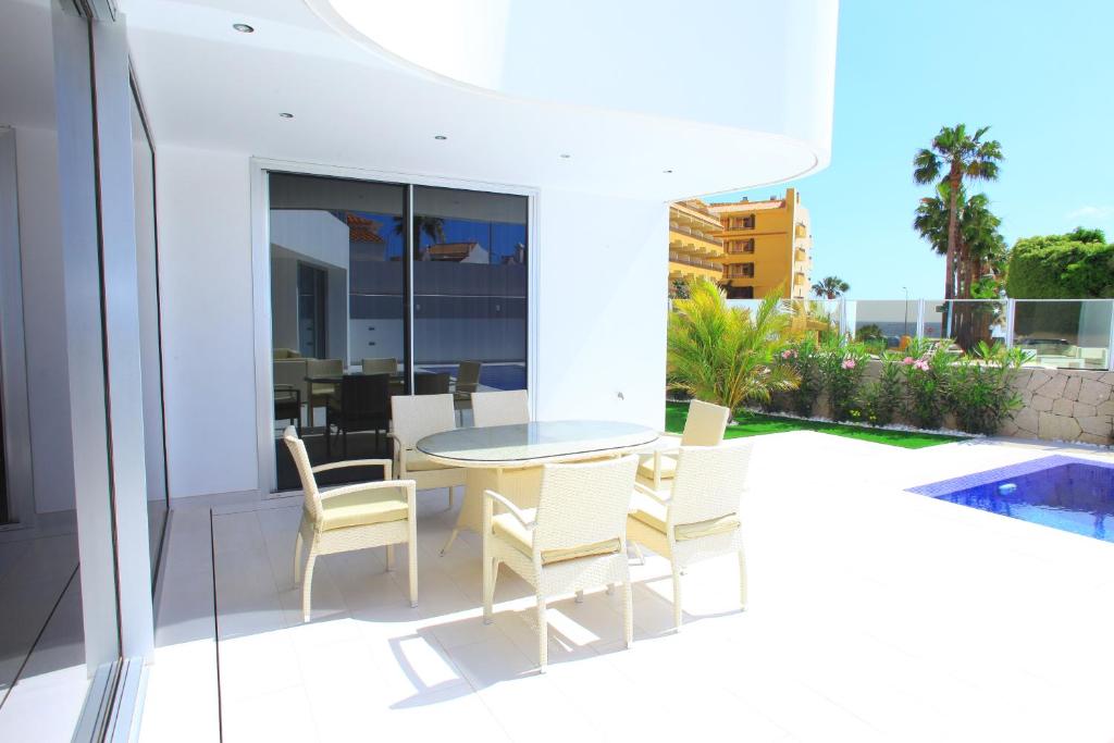 Balkón nebo terasa v ubytování Villas Flamingo Resort