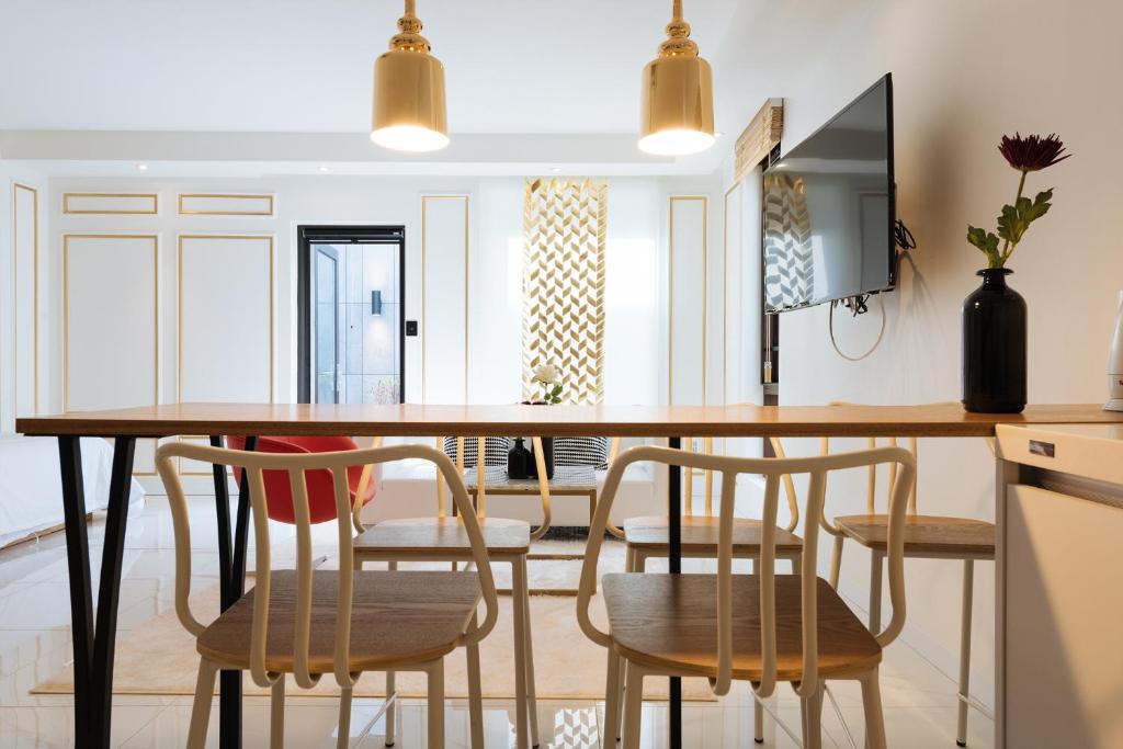 TV a/nebo společenská místnost v ubytování Boutique Hotel XYM Pyeongtaek