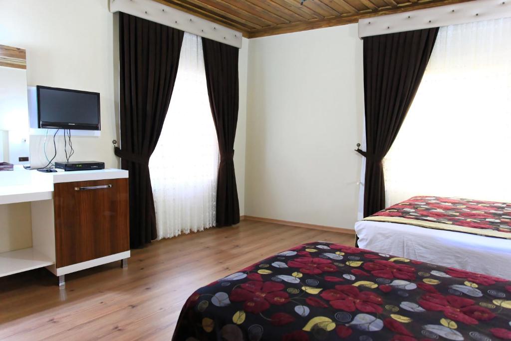 Bacchus Pension - Superior Triple Room