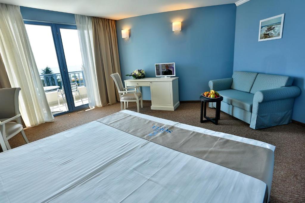 Postel nebo postele na pokoji v ubytování Sofia Hotel - All Inclusive & Private Beach