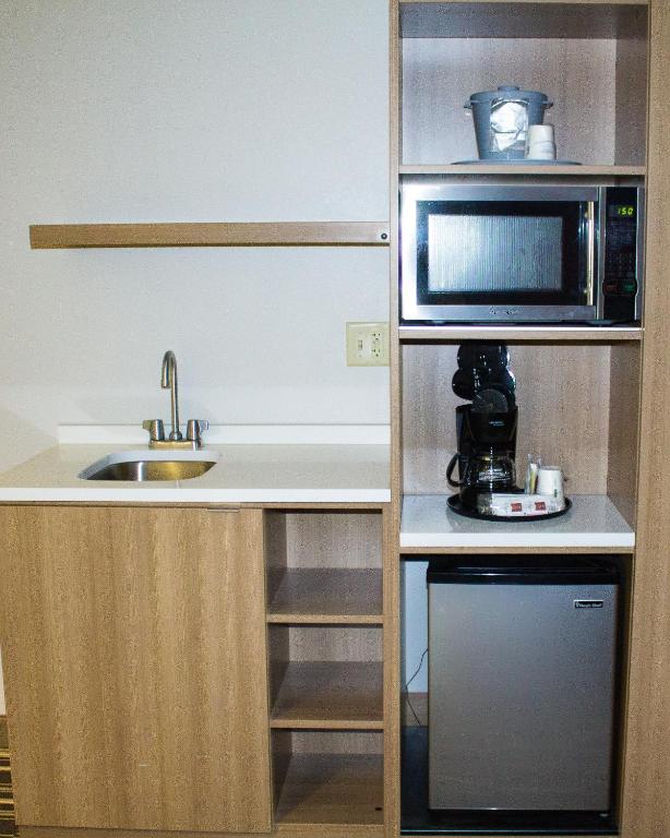 Microtel Inn & Suites by Wyndham - Penn Yan - Suite Studio Lit Queen-Size De Luxe - Non-Fumeurs