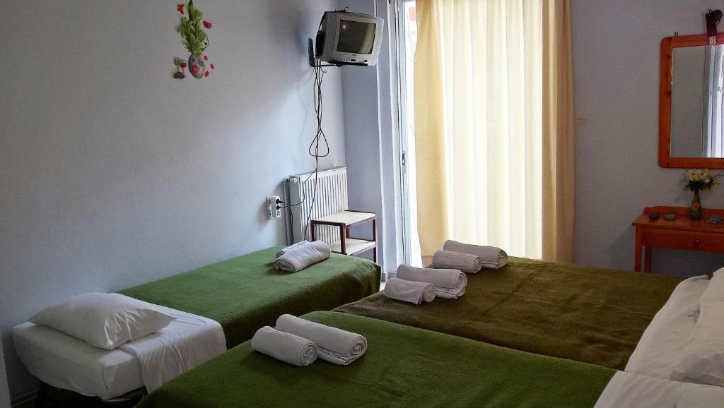 Hotel Galaxias - Tripla Stanza