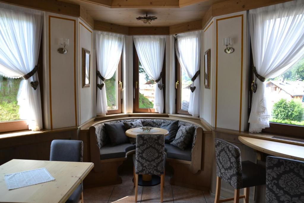 Posedenie v ubytovaní Hotel Al Prato