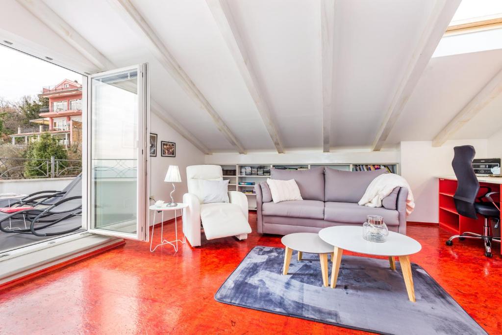 Posedenie v ubytovaní Luxury penthouse Prestige near the sea