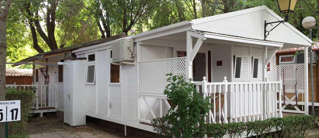 Bungalows & Albergue La Playa - 2