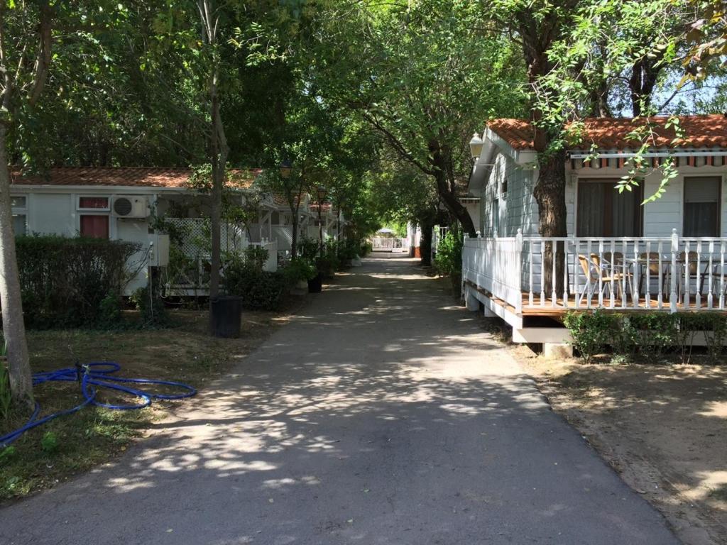 Bungalows & Albergue La Playa - 8