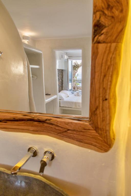 Villa Elina suites and more - 13