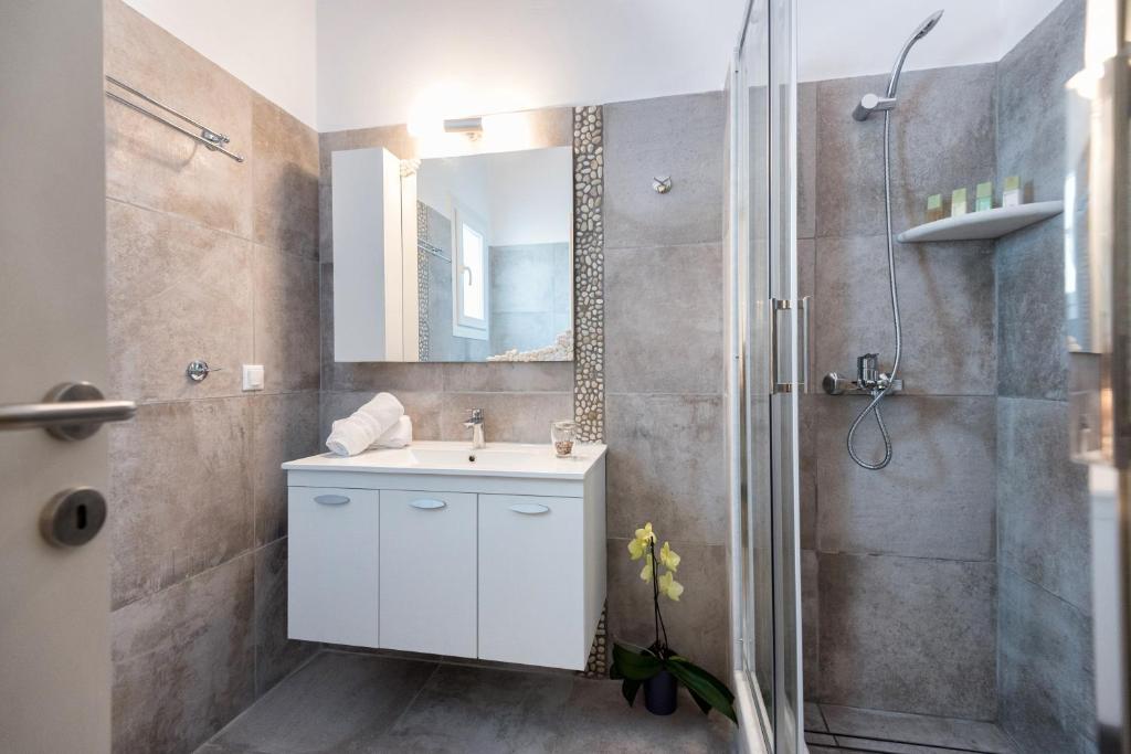 Koupelna v ubytování Ambelas Mare Apartments