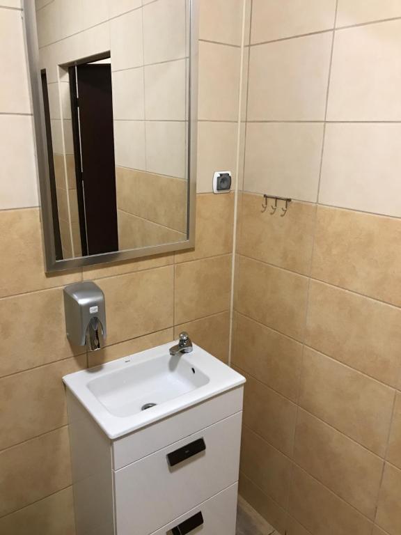 Kúpeľňa v ubytovaní mPark Noclegi Śląsk Mysłowice