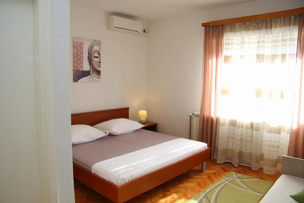 Guesthouse Kastela - Triple Room With Sea View