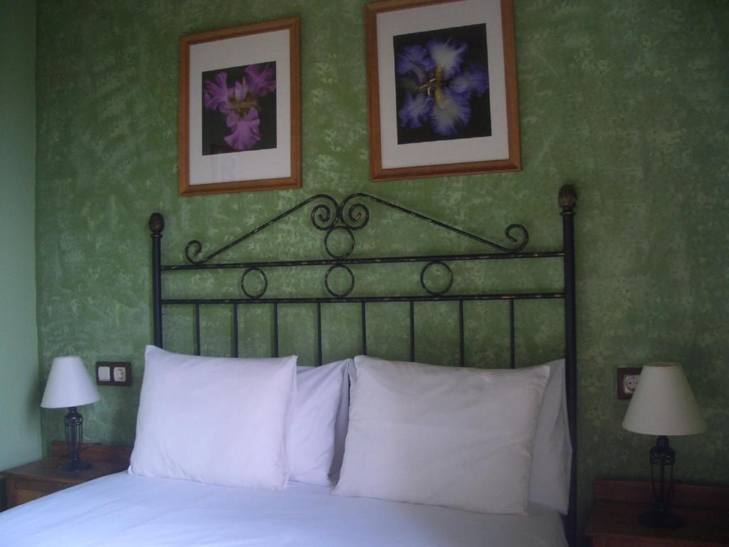 Cama o camas de una habitación en As Jarras