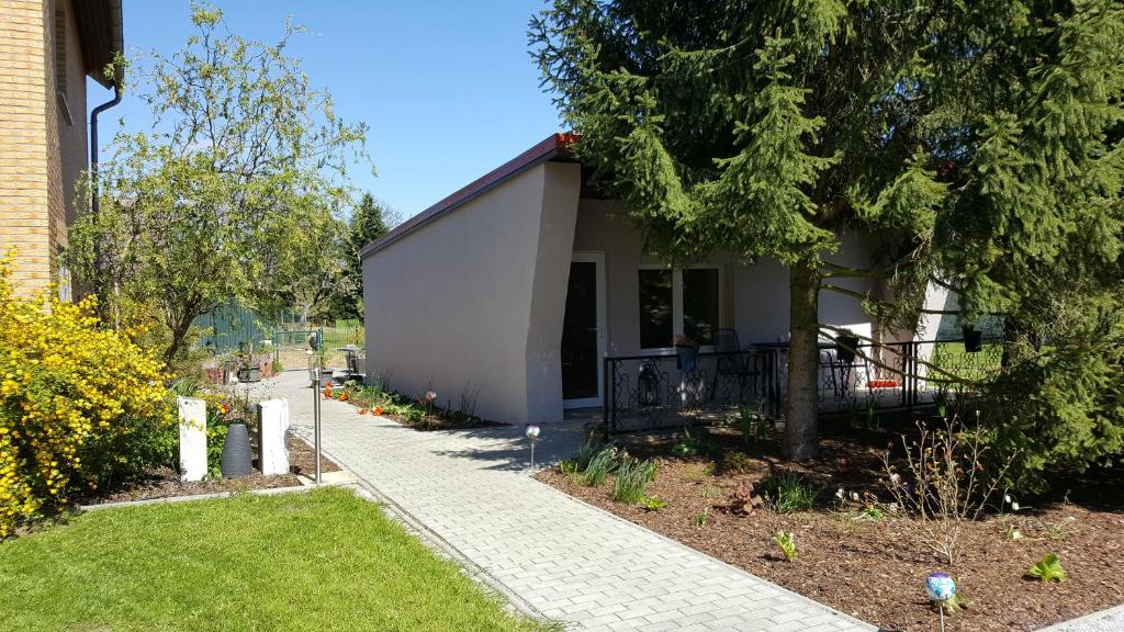 FeWo Schütz - Appartamento Con Vista Da Giardino
