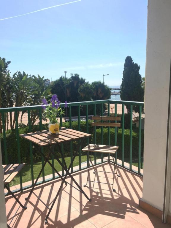Balkón alebo terasa v ubytovaní Impresionante Loft En Puerto Banus A Pie De Playa