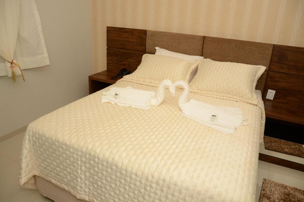  Gold Hotel