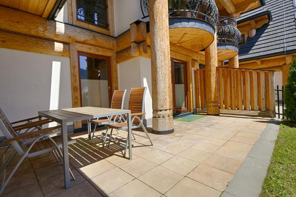 Budova, v ktorej sa apartmán nachádza