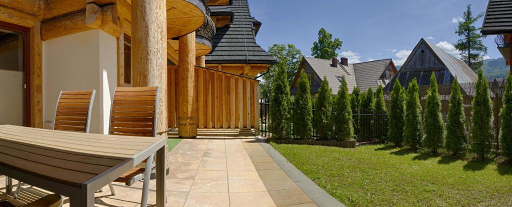 Vonkajšia záhrada v ubytovaní Apartament Tatrzański Raj 2