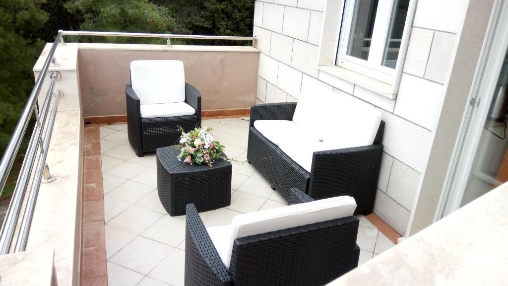 Peter&Zana Apartments - One-Bedroom Apartment With Sea View