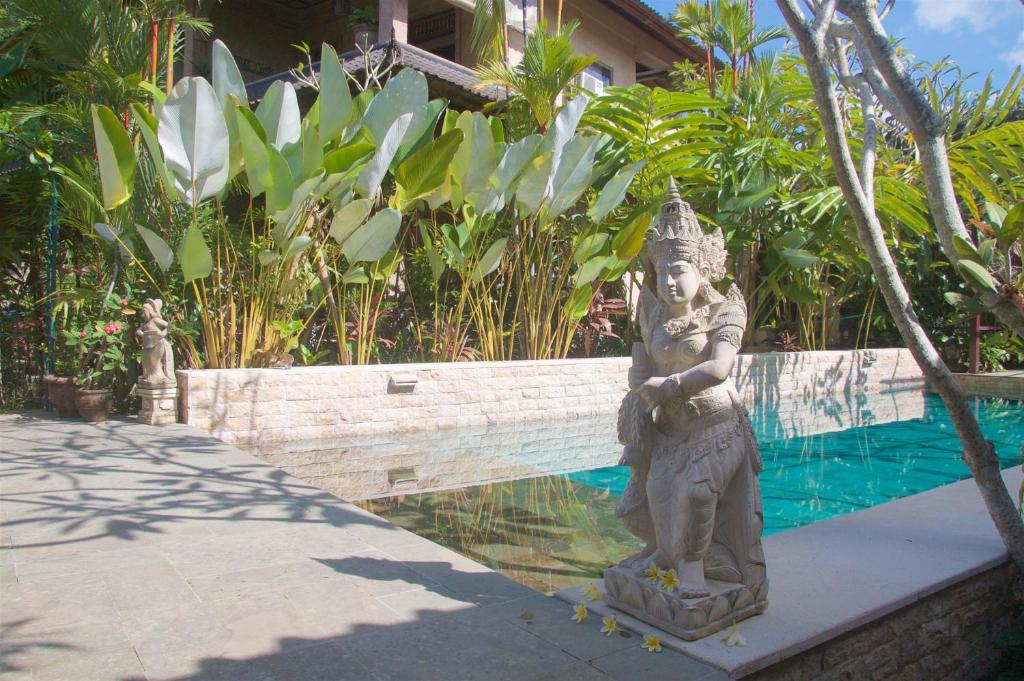 Bazén v ubytování Taman Rahasia Tropical Sanctuary and Spa nebo v jeho okolí