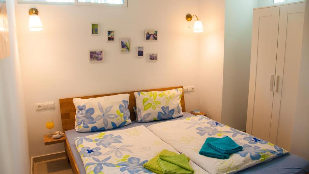 Posteľ alebo postele v izbe v ubytovaní Flores Del Mar