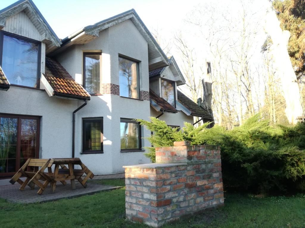 Budova, v ktorej sa vila nachádza