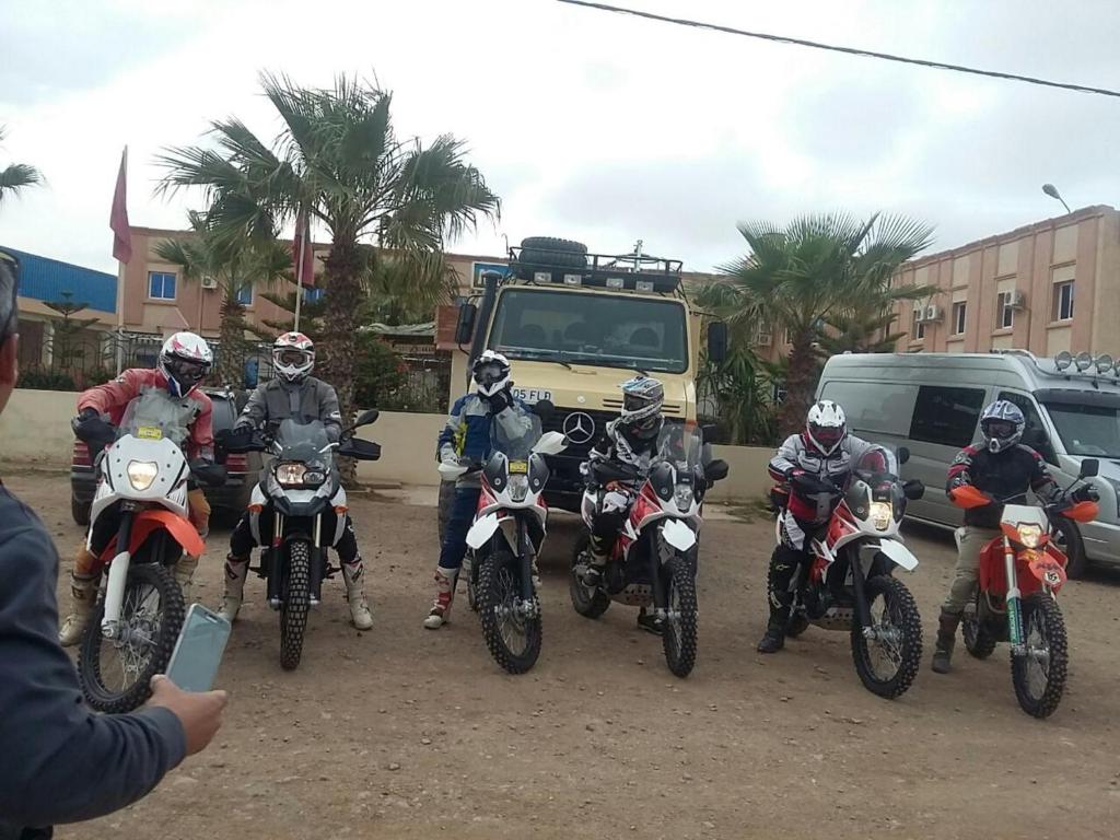 Hosté ubytování Motel Paris Dakar