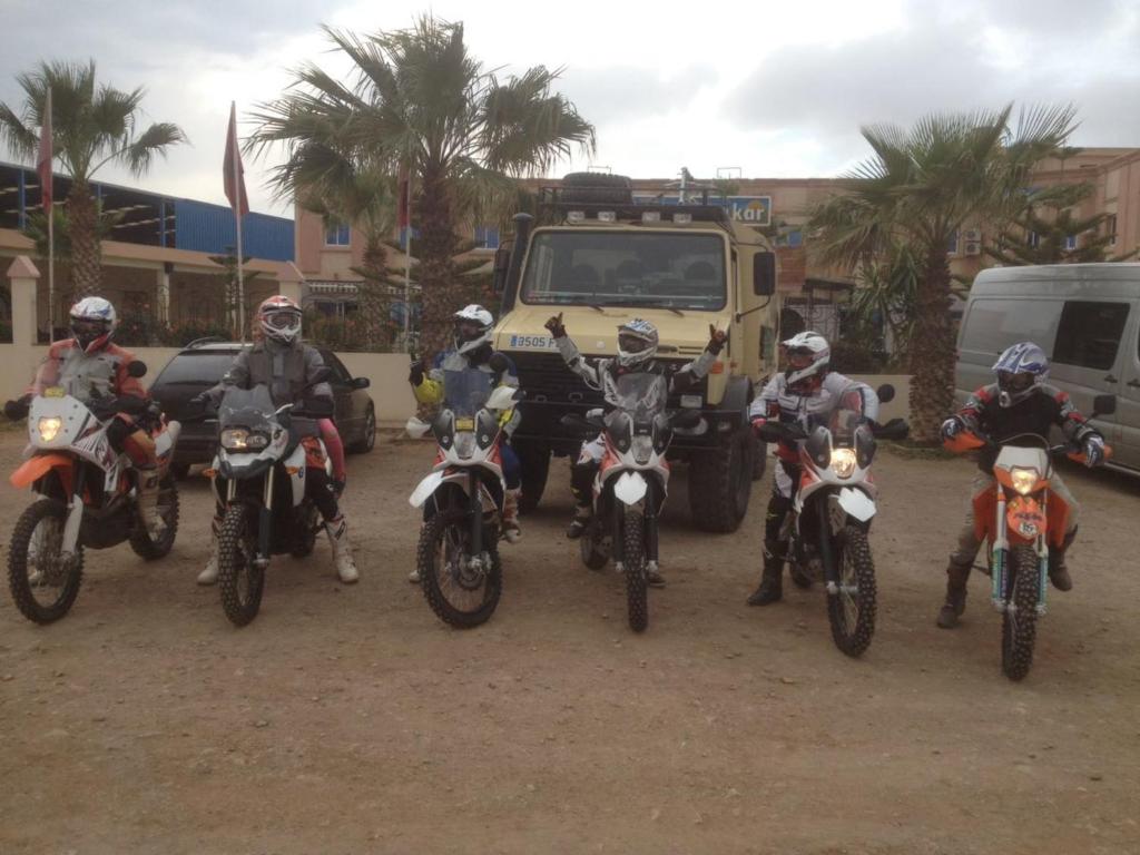 Hosté ubytování Motel Paris Dakar