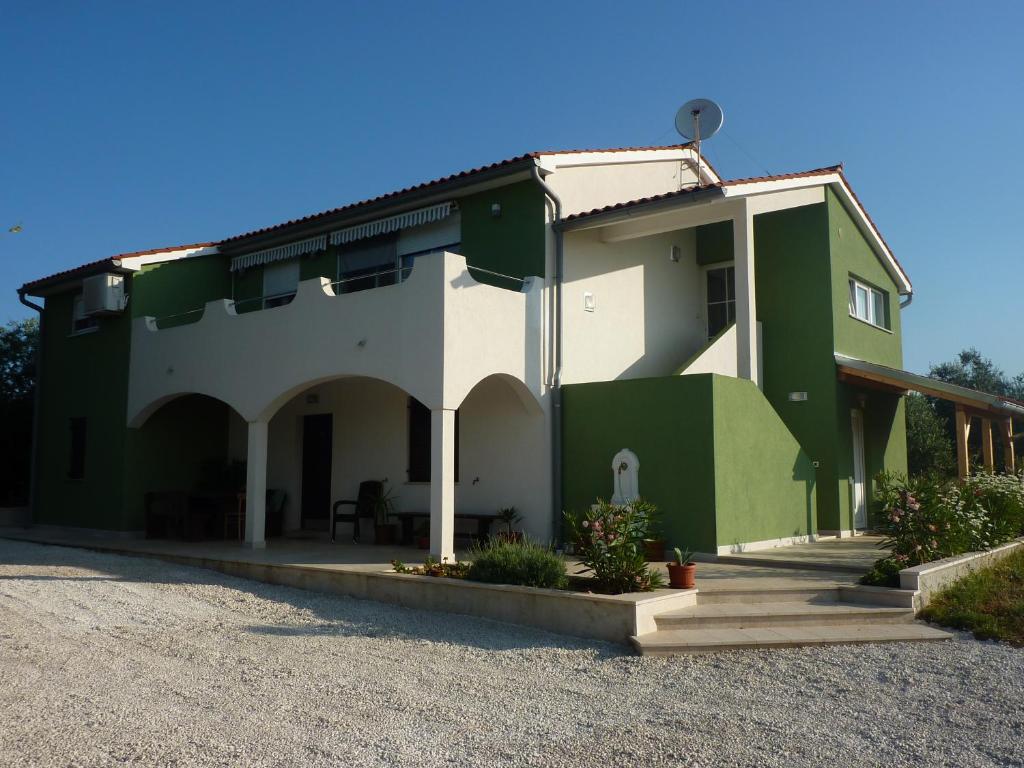 Galeriebild der Unterkunft Apartment Greeny in Galižana