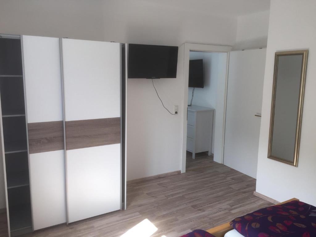 TV a/nebo společenská místnost v ubytování Ferienwohnung Top 3