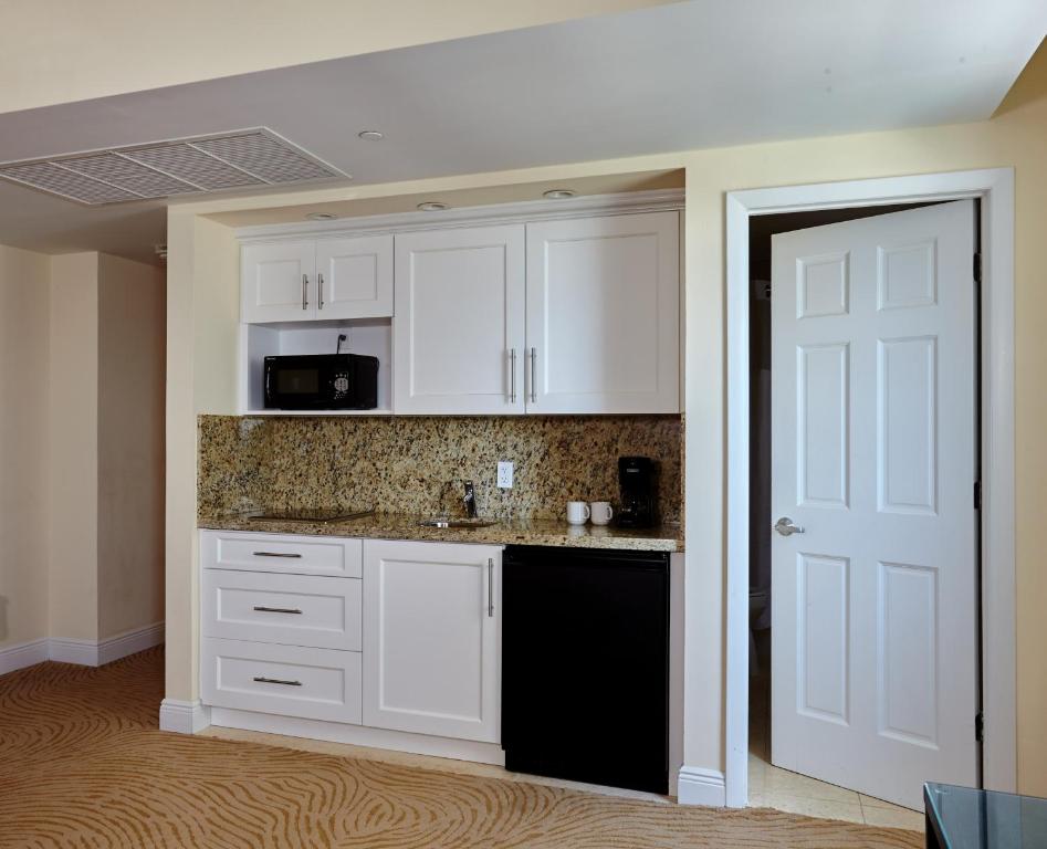Sea View Hotel - Junior Suite King с кухней