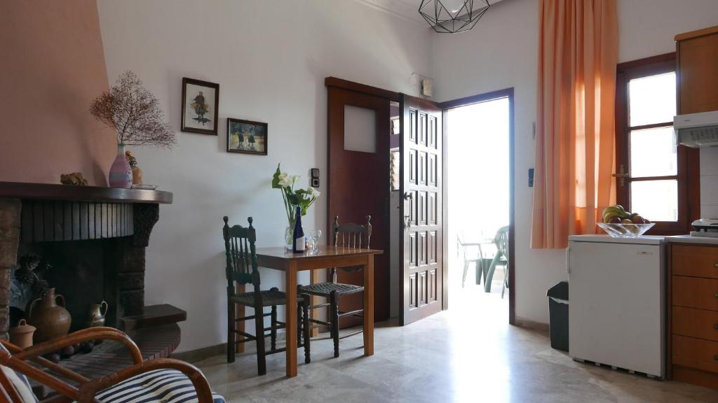 Angela Apartments - 14