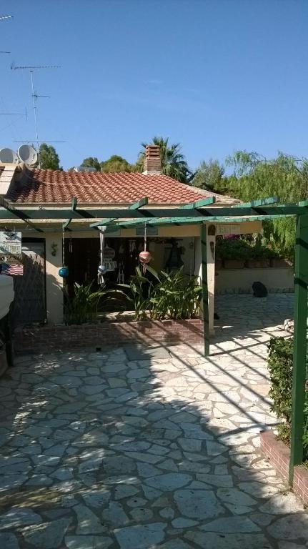 Budova, v ktorej sa dovolenkový dom nachádza