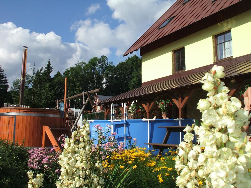 Zahrada ubytování Apartments Večerník Rokytnice