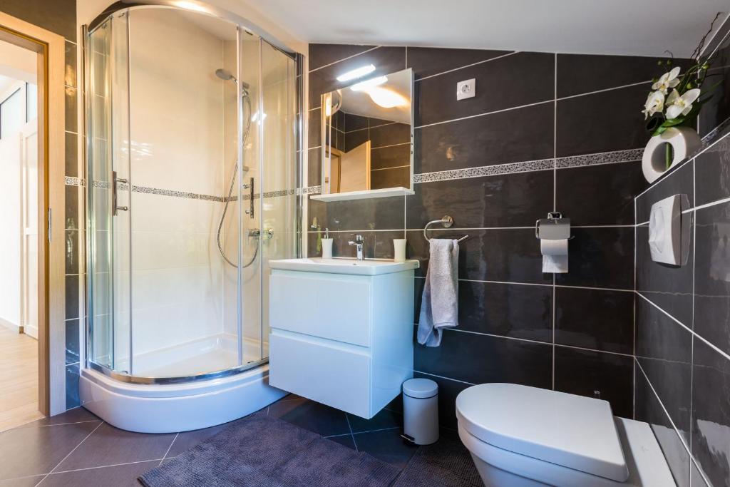 Koupelna v ubytování Apartment Marko