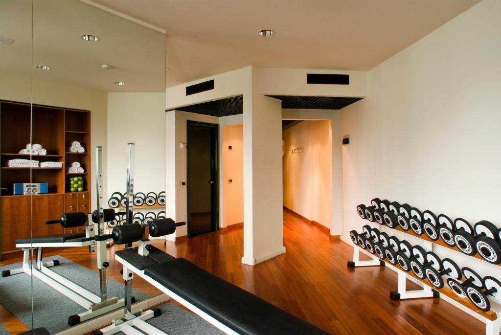 Fitness centrum a/nebo fitness zařízení v ubytování Starhotels President