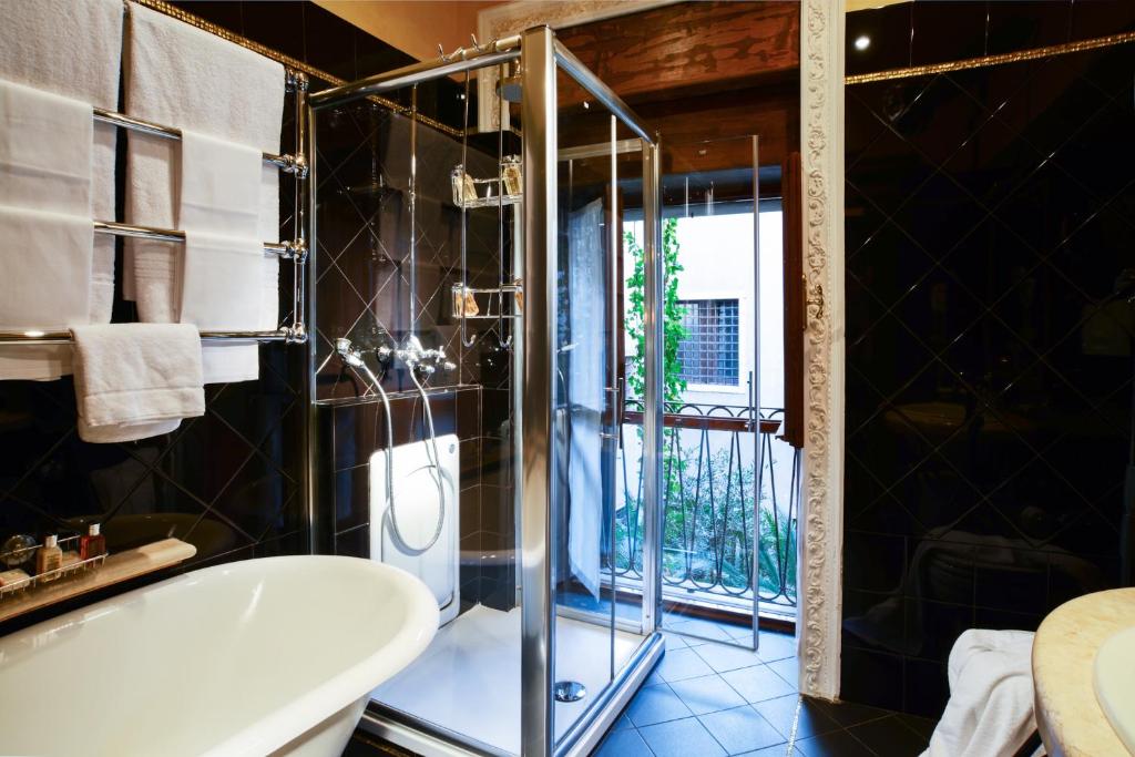 Hotel Gabbia D'Oro - Resim 43