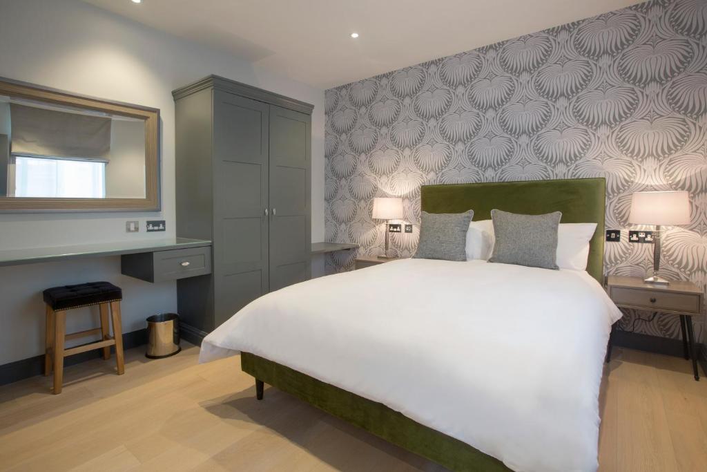 No.8 Waterloo Street - Deluxe Apartment