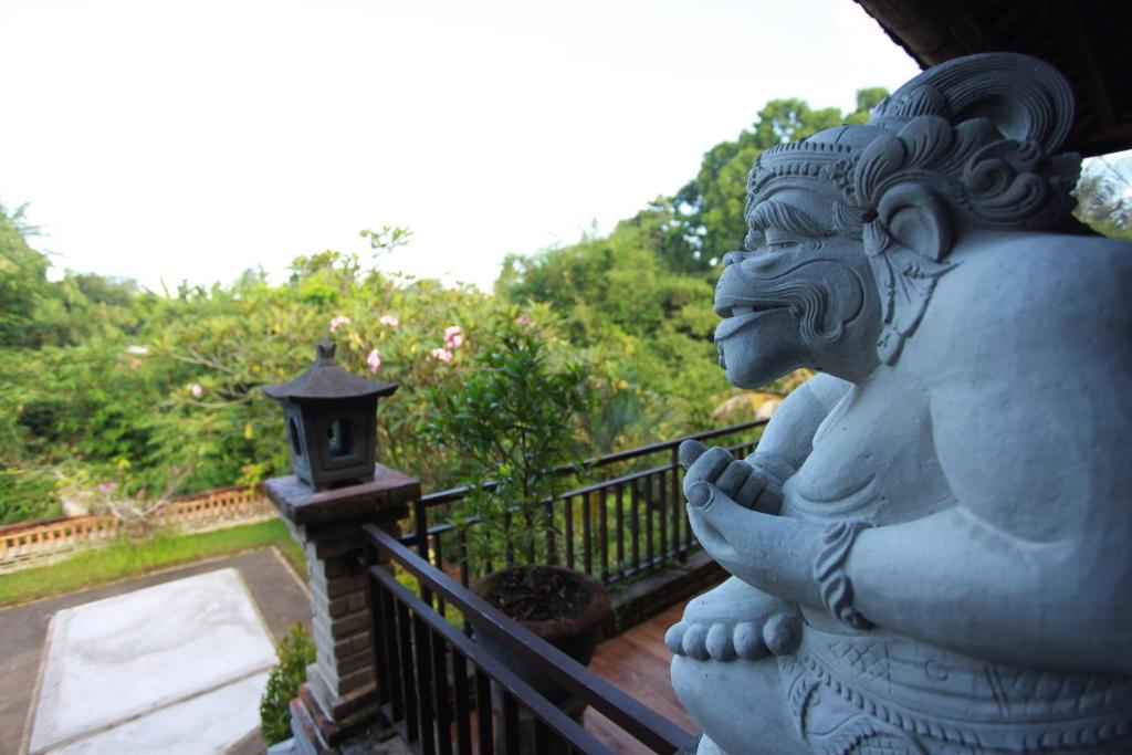 Balkón nebo terasa v ubytování Sulendra Jungle Suites Ubud View by EPS