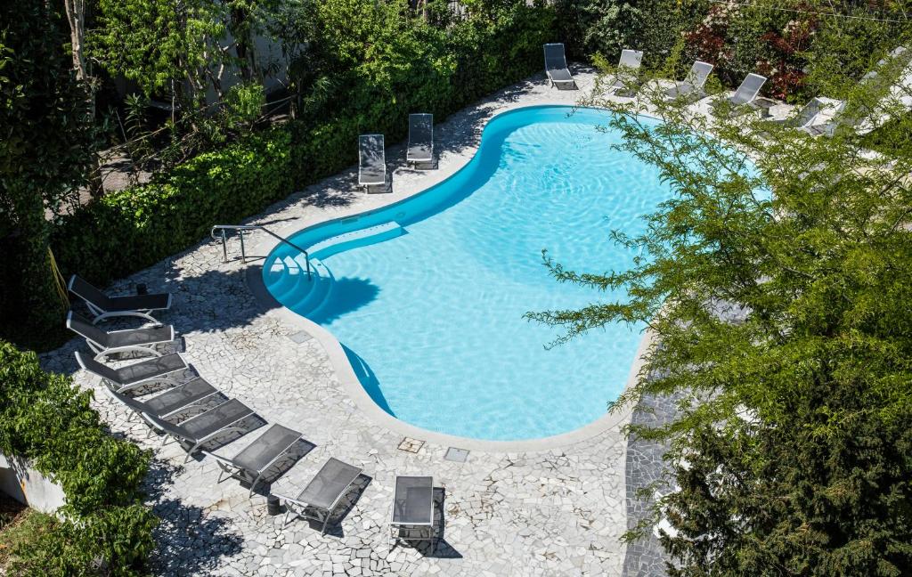 Basen w obiekcie Hotel Buona fortuna lub w pobliżu