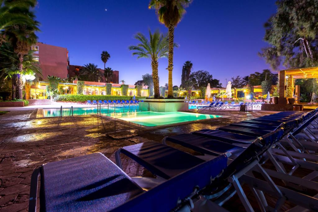 Bazén v ubytování Kennedy Hospitality Resort nebo v jeho okolí