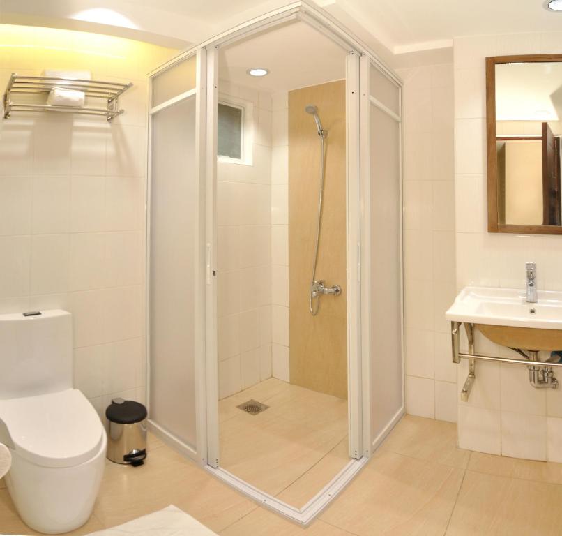 Koupelna v ubytování Belian Hotel