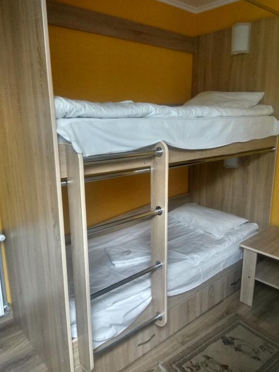 Hotel Smaragd - Bett In 6-Betten Gemischter Schlafsaal