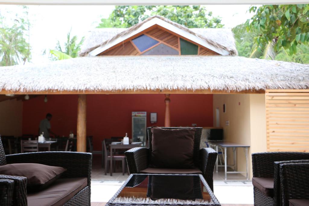 Scuba Inn, Omadhoo, Maldives - Booking.com