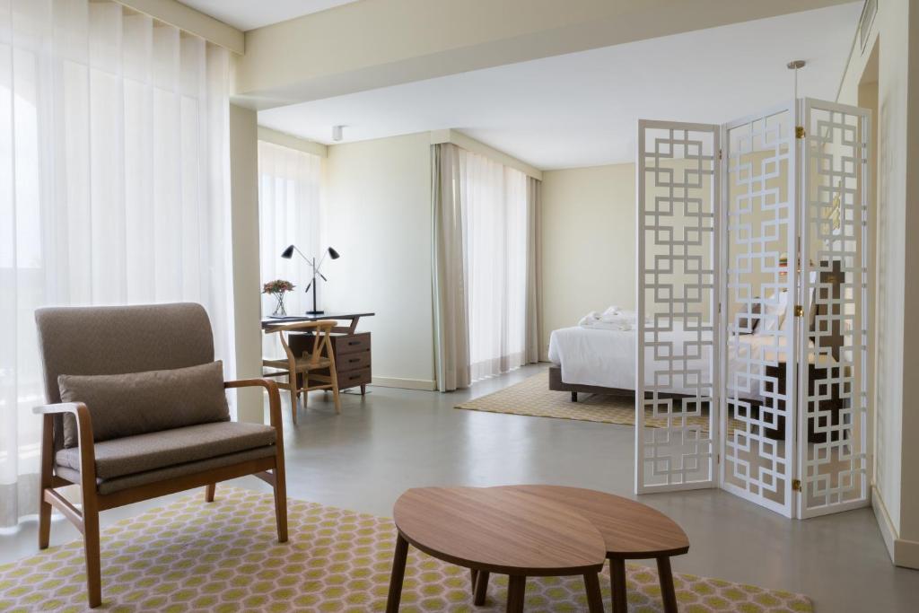 Posezení v ubytování OZADI Tavira Hotel