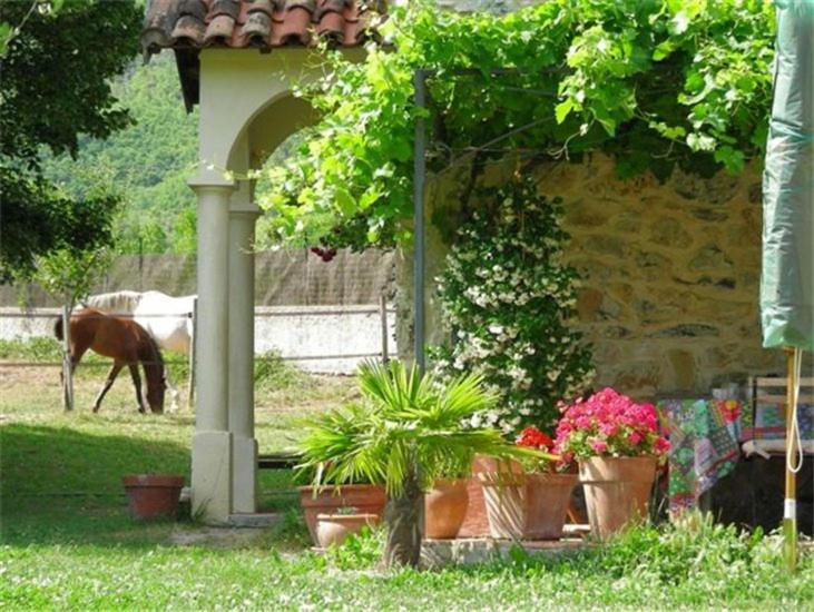 Um jardim em La Chapelle Saint Gervais