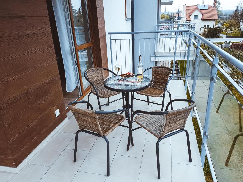 Balkón alebo terasa v ubytovaní Stawowa Premium Apartment - 69 m2 with sauna and private garage